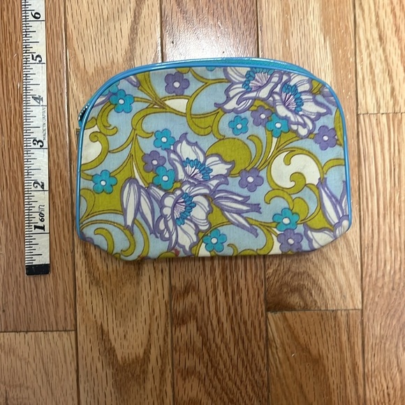 Vintage Floral Cosmetic Zip Pouch - Picture 3 of 5